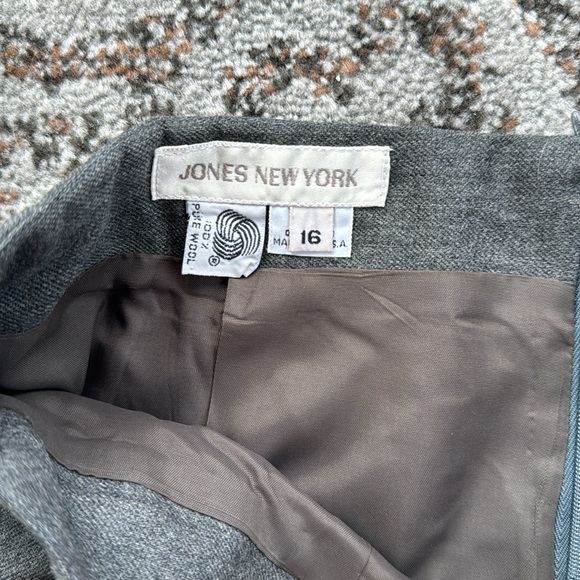 Vintage Jones New York Wool Blazer & Skirt Set Gray 14 - Picture 15 of 16